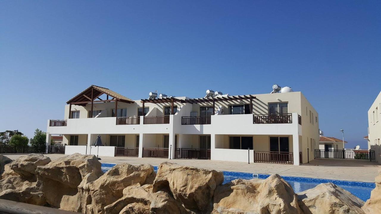 C5 Vanessa Poolside Apartment Peyia Luaran gambar